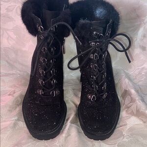 Women's Black Fur-Lined Lace-Up Boots